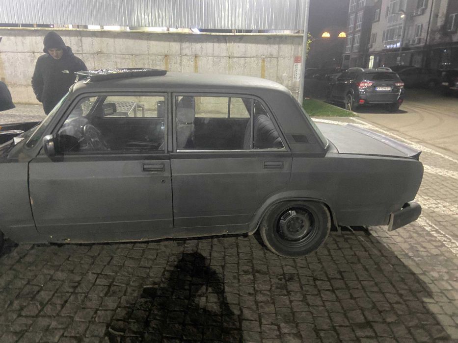 ваз 2107 на боевом ходу