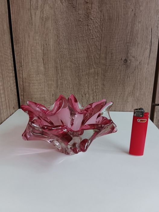 Продам   вазочку.