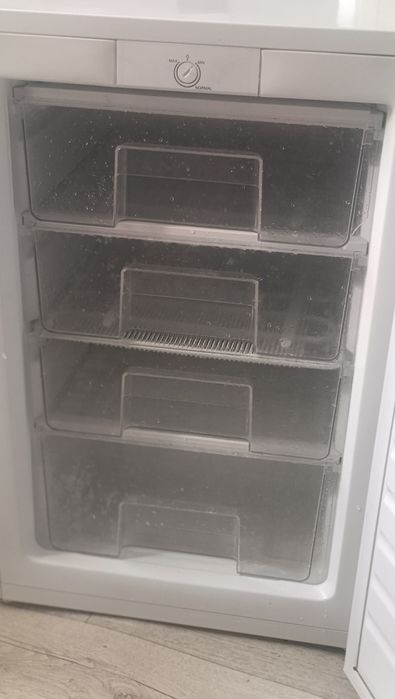 Продам морозилку