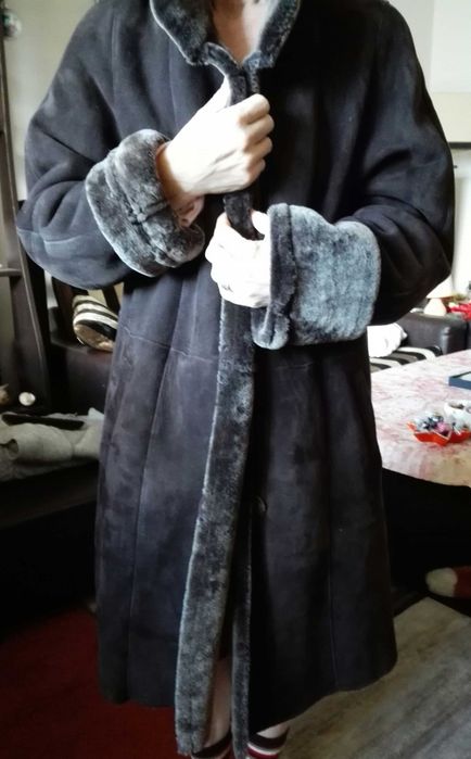 Продавам дамски кожух