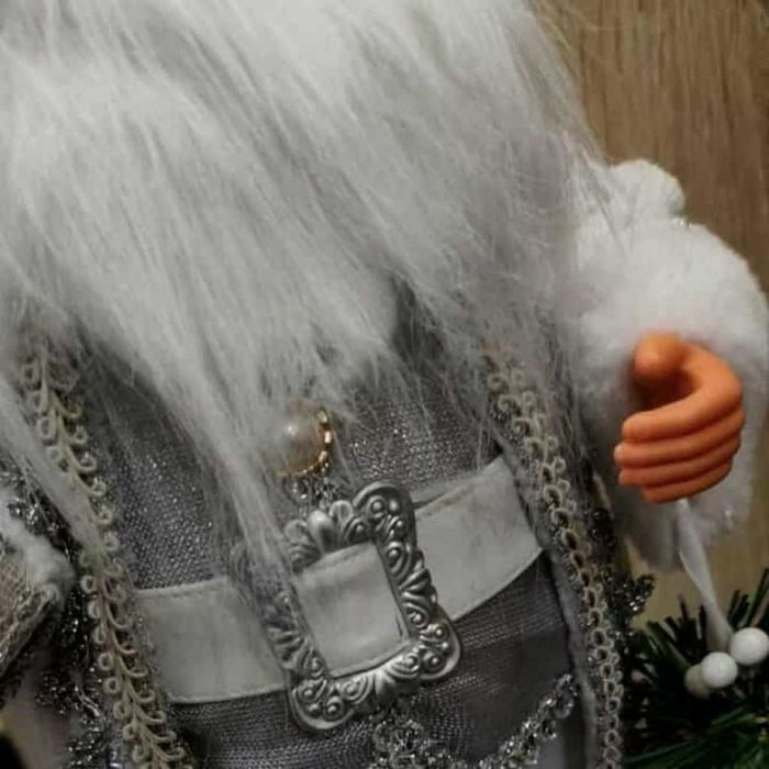 Коледна декоративна фигура Дядо Коледа в сребристи орнаменти