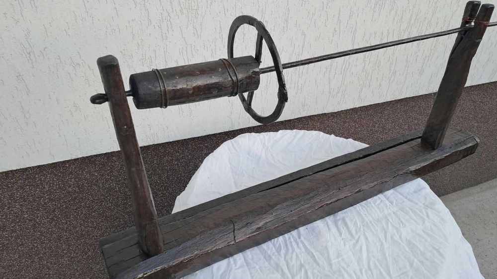 Sucală veche din lemn, letca, depanatoare. Piesă autentică de colecție / Decor rustic