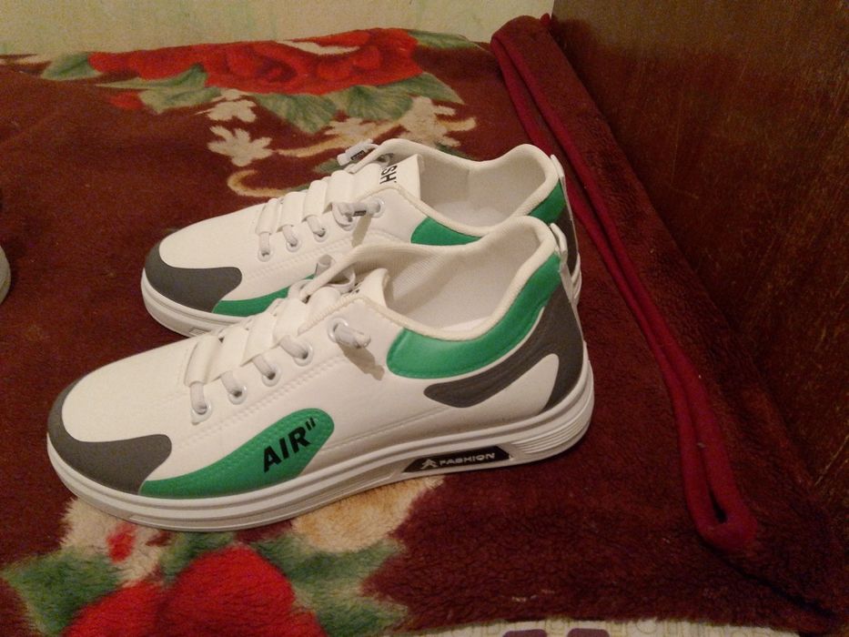 Кросовки за 2 пары 5500