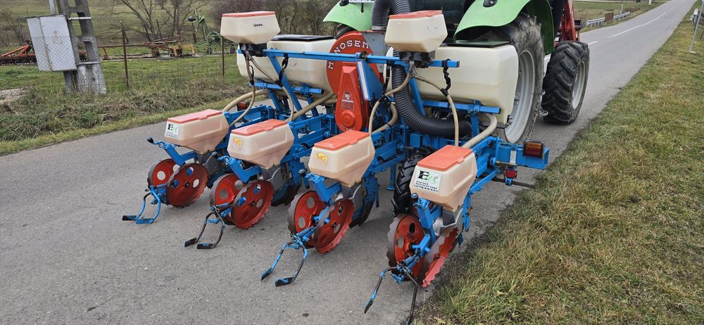 Semanatoare de porumb monosem NG 4 randuri cu azot