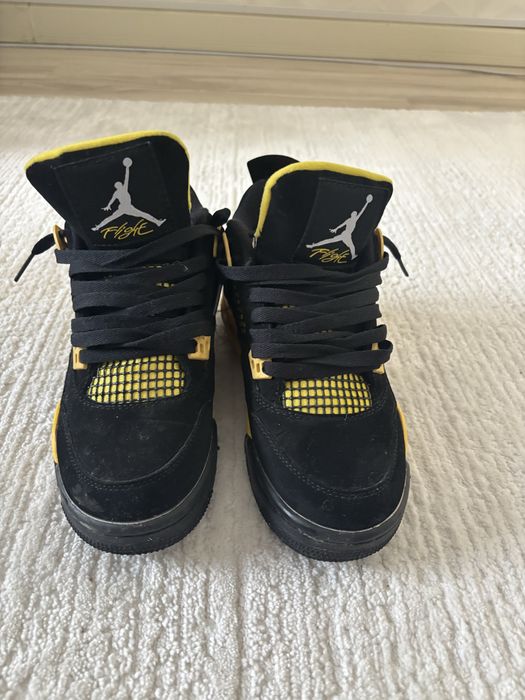 Продам Jordan 4.