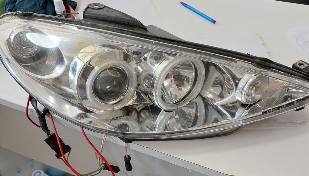 Far dreapta Peugeot 206 CC Facelift si Angel eye dreapta European