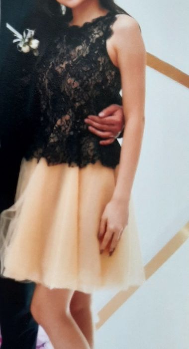 Продам платье,за символичнскую сумму 5000 тн