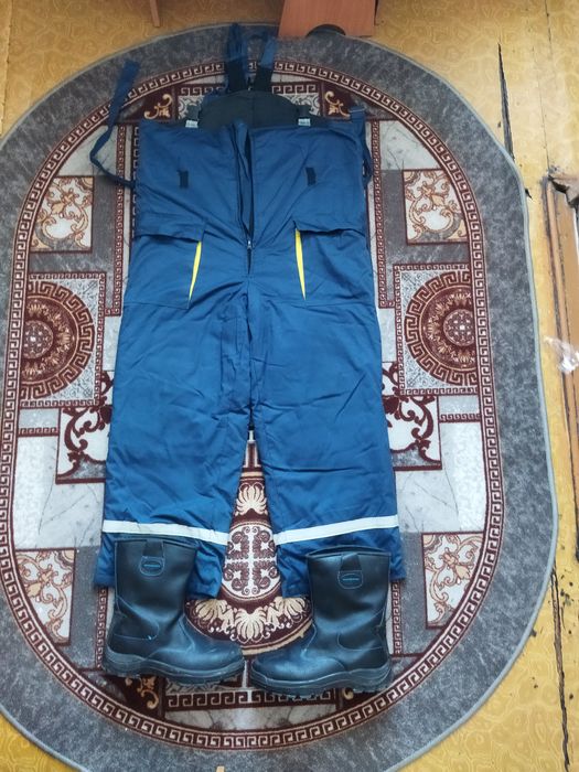 Продам зим. спец форму