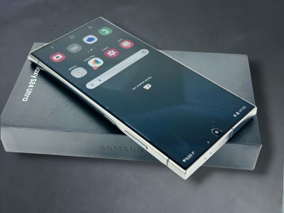 Samsung Galaxy S24 Ultra 5G 256GB 12RAM Black Перфектен! Гаранция!