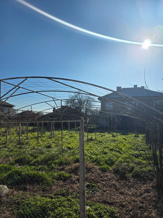 4 стари оранжерии търсят своя нов собственик