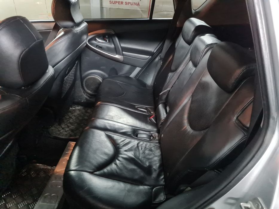 Dezmembrez Toyota Rav 4 2008 2.2 dcat 177