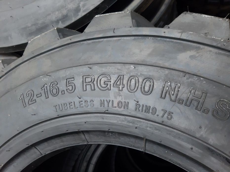 Anvelope noi INDUSTRIALE DE BOBCAT cu 10PR 12-16.5 garantie 2 ani TVA