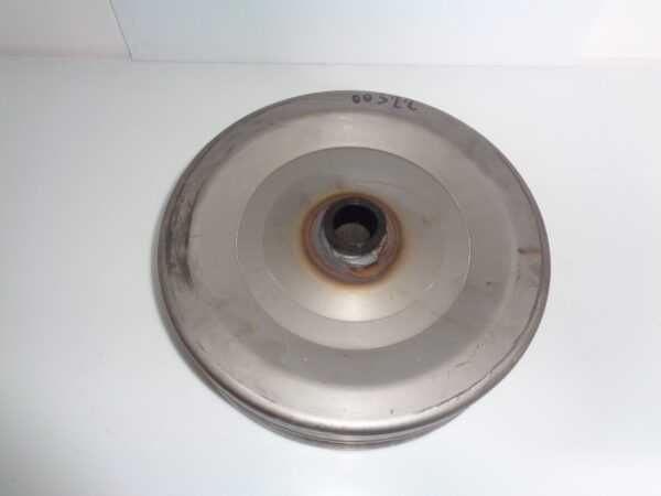 Roata din fier cu bucsa cultivator prasitor kuhn bomet roate suport