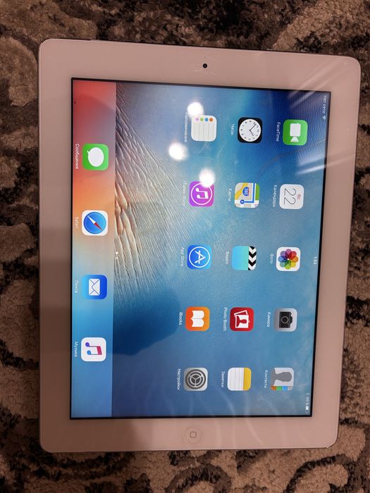 iPad 3 (Retina) 64GB, Wi-Fi + Cellular