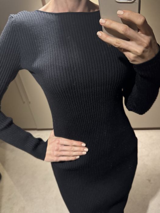 Плетена черна миди рокля с гол гръб и синджир на гърба Youngaristocrat
