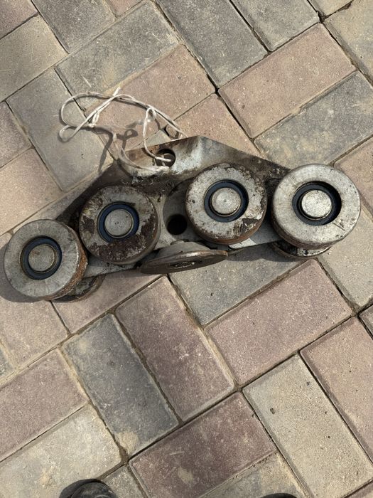 Ролик для ворота