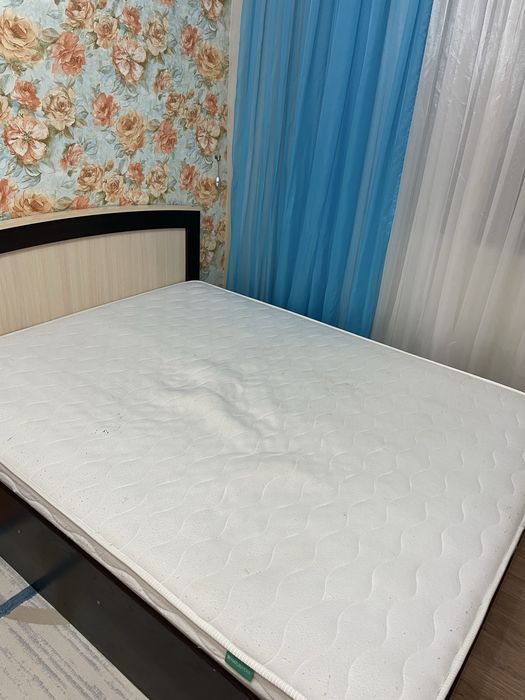 Продается двухспальная кровать! 160/180