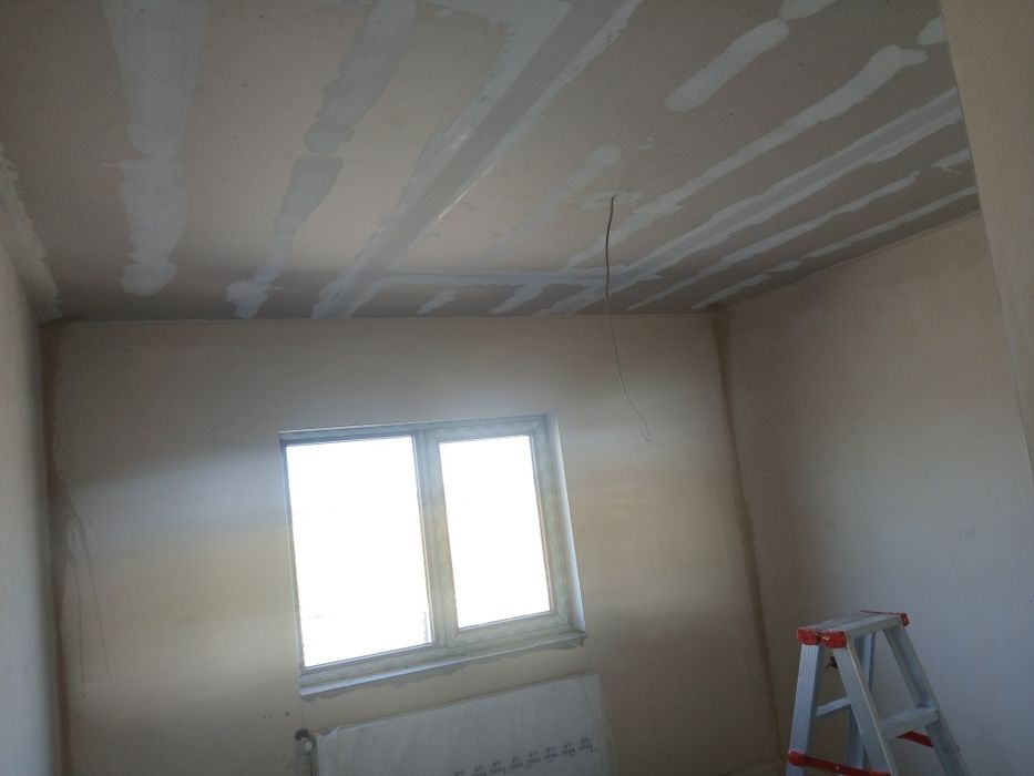 Echipă serioasă de 2–3 persoane, cu experiență în renovări interioare  parchet- Glet și îndreptarea pereților - Zugrăvit -Gresie-Faianță, Rigips