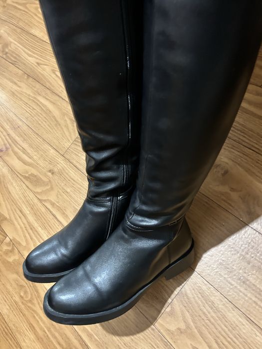 Зимние сапоги.