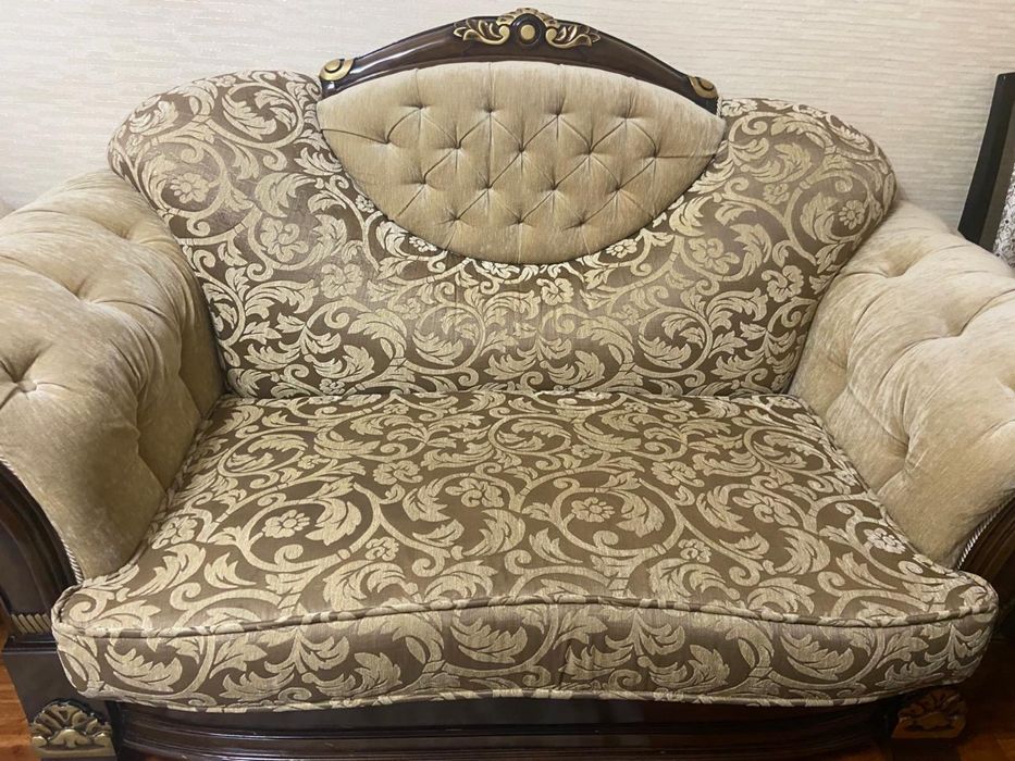 Мебель большой диван и софа