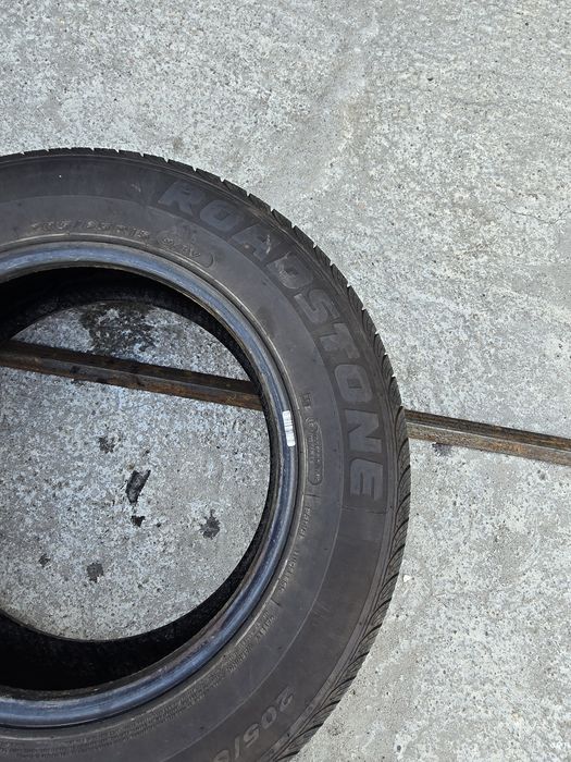 1 Брой Гума 205/65/15 RoadStone 7mm 22dot