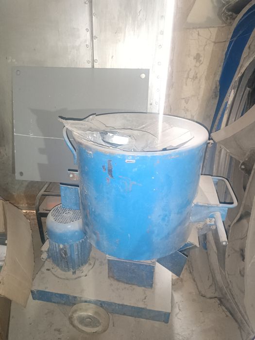 Бетона мешалка .