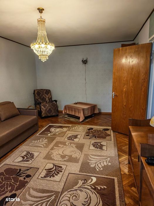 Apartament 3 camere decomandat, Grivitei – lângă Colina Universității