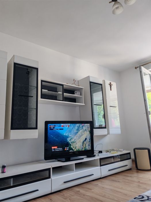 Apartament de vânzare în Bușteni renovat Nou central lângă supermercat