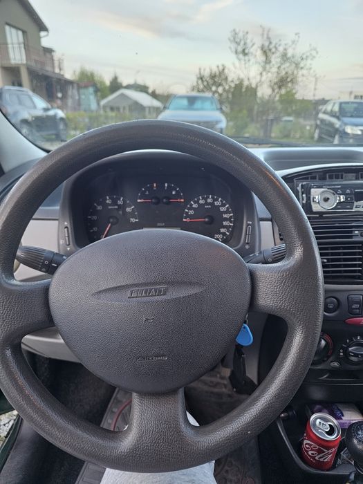 Vând fiat punto  II
