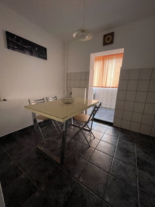 Vand Apartament PB 3 Camere 2 Balcoane Etaj 1 Xenopol