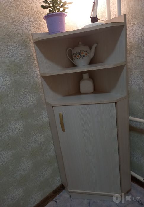 Шкаф .высота 135см