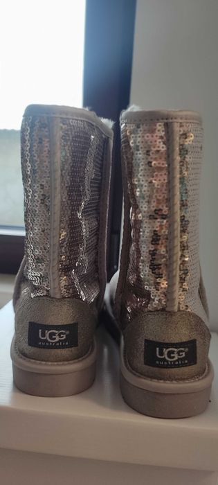 Дамски кожени боти със златни пайети 38 номер