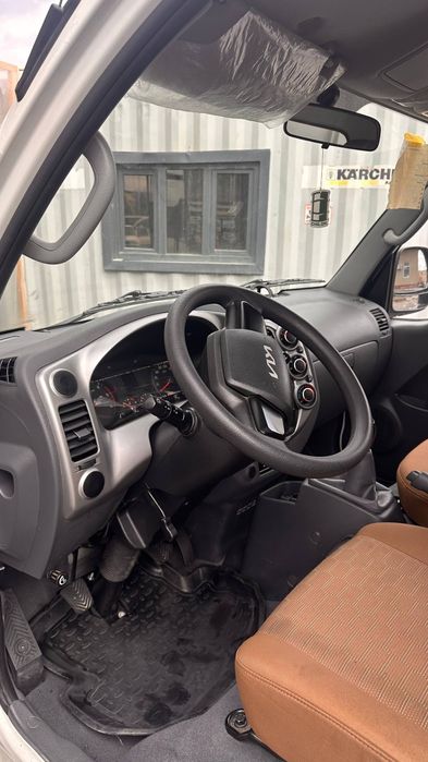 Срочно сотилади KIA BONGO III Super kabina 2025yil