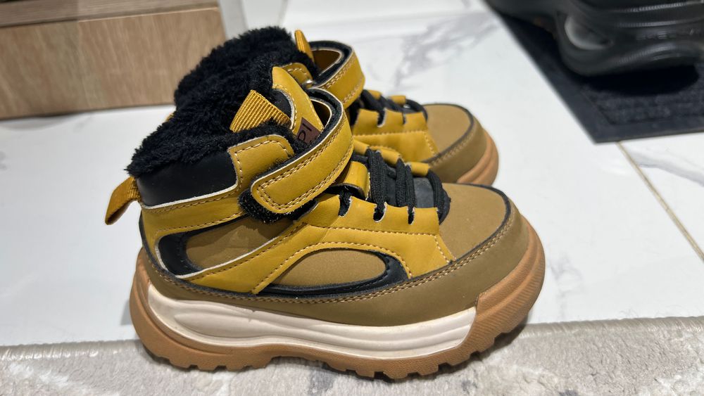 Детские зимние ботинки