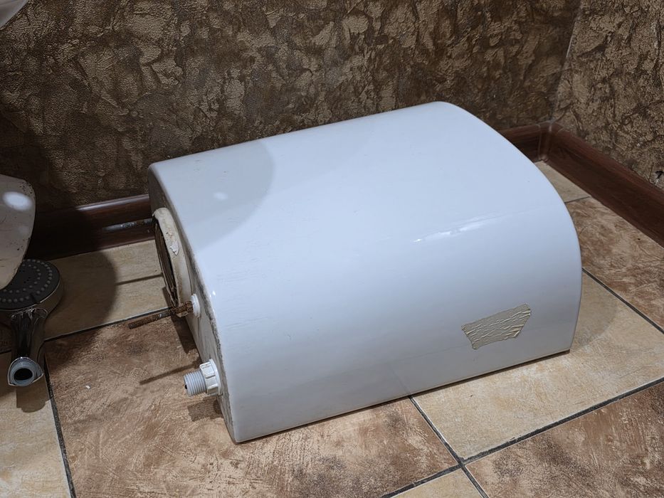 Продается унитаз б/у.