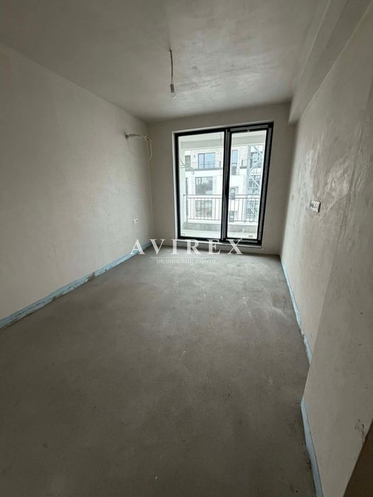 Продава се Двустаен апартамент в Пловдив, Кършияка - 73 кв.м за 766 €/кв.м - Снимка #2