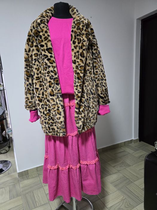 Hanorac dama fucsia, model overseized, material premium ;