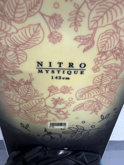 placa snowboard nitro mystique 142 cm