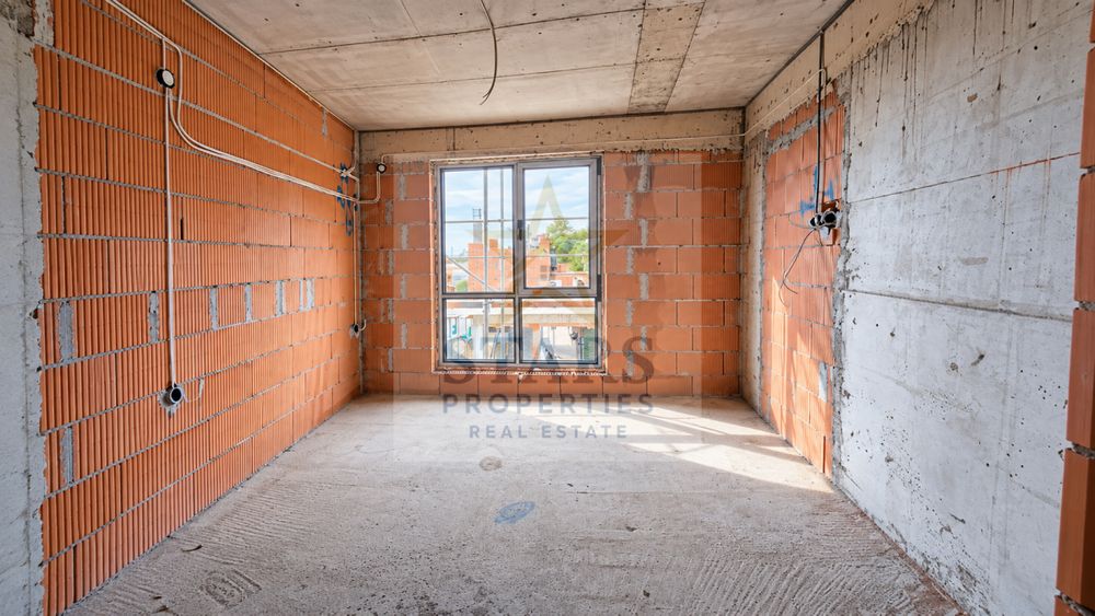Продава се Къща в Варна, м-т Сълзица - 147 кв.м за 2041 €/кв.м - Снимка #10