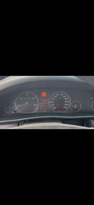 Audi A6 c4 2.5TDI  САМО НА ЧАСТИ