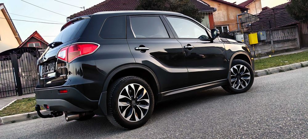 Suzuki Vitara 4x4 / Euro 6 / Piele / Camera / BiXenon / Keyless
