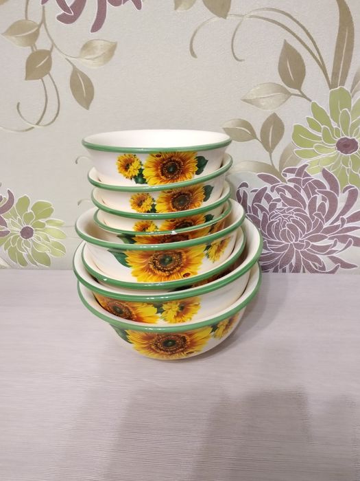 Керамические салатницы .