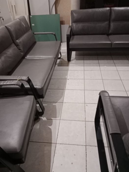 Офисные диваны 2 дивана 5 кресел