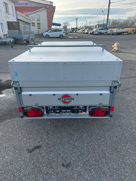 REMORCA 750KG stema cu capac si jante aluminiu