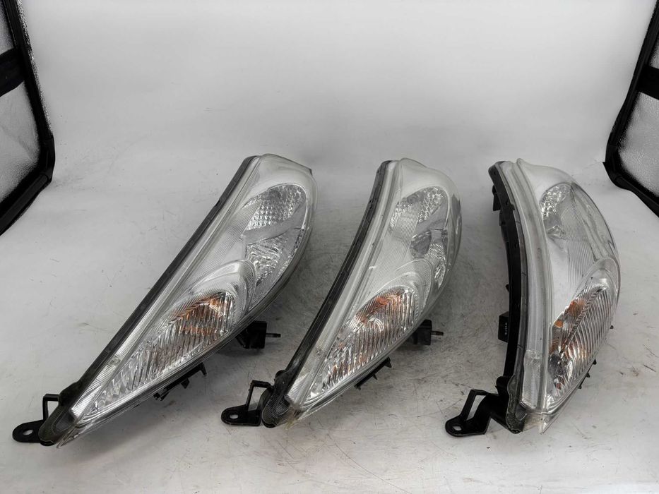 Far stanga/dreapta Nissan Juke an 2012