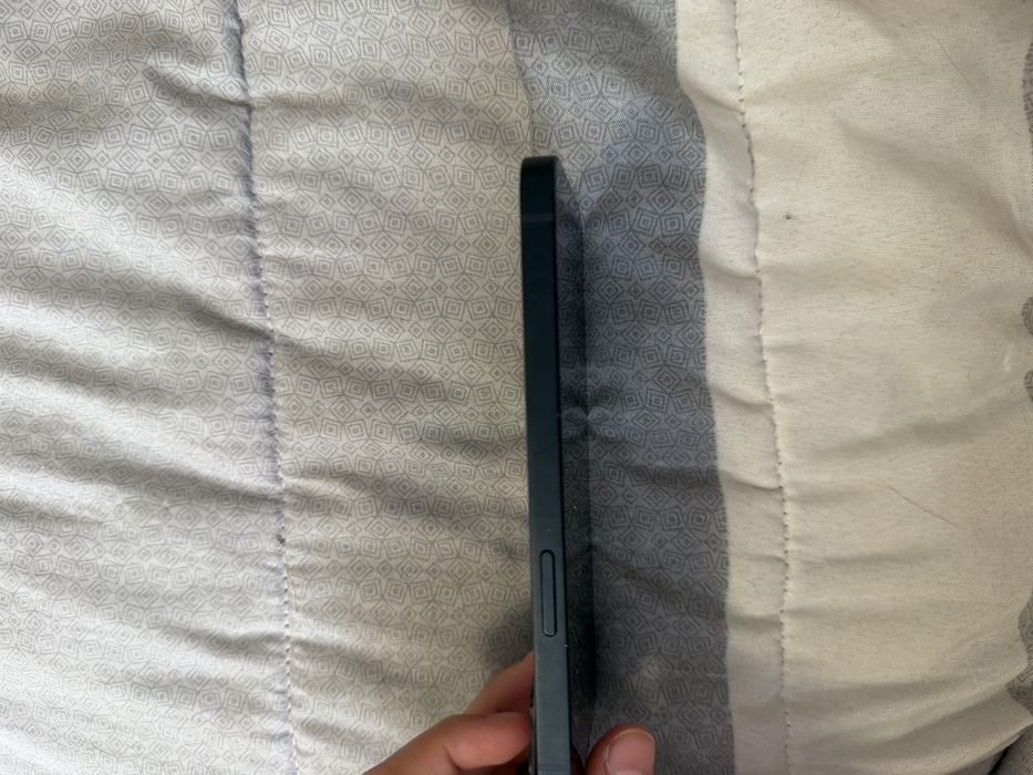 iPhone 13 с отлично състояние!!!