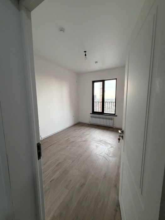 Яшнабадский р-н, Golden House В массиве Assalom Sohil срочно продаётся