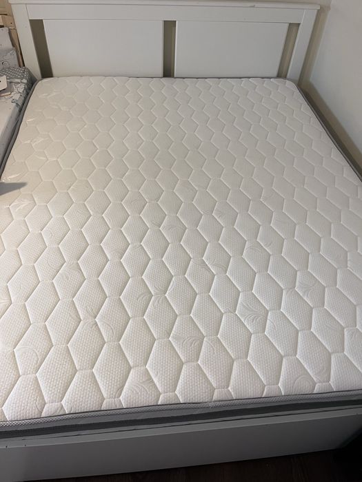 Pat Ikea 160x200 cu saltea