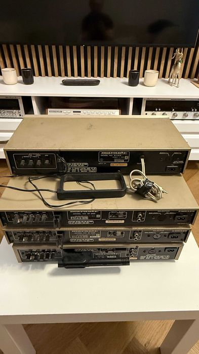 Vand patru tunere Marantz, ST310, ST520, ST510