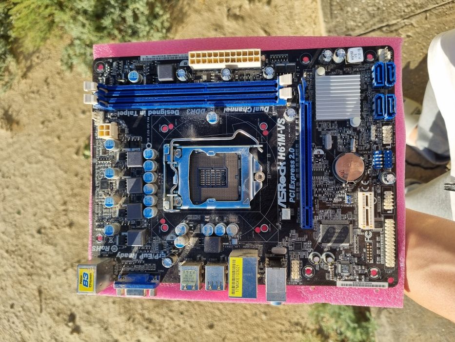 Материнская плата ASRock H61M-VS